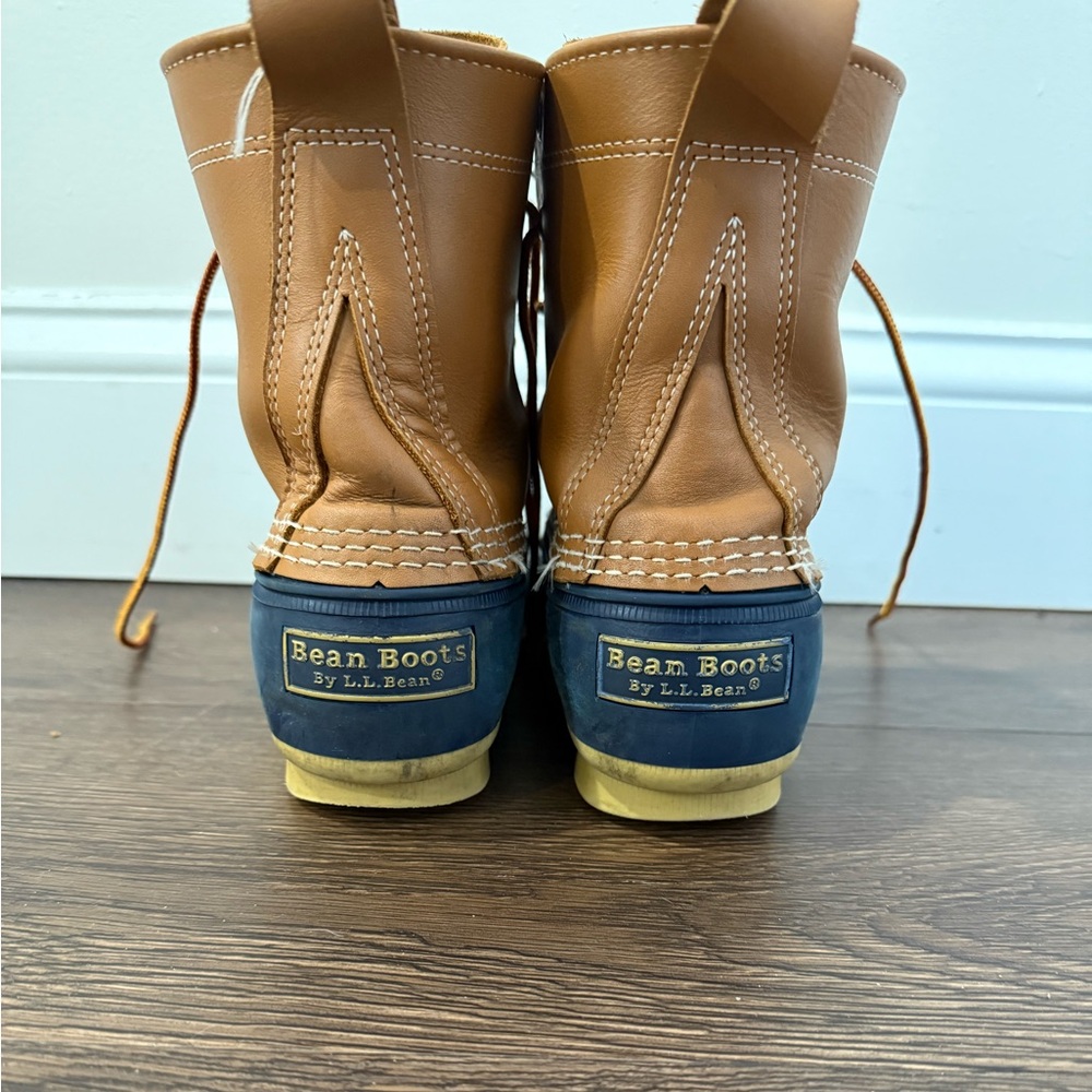 L.L. Bean Navy and Tan Duck Boots / Bean Boots; Woman’s 8 M - Picture 5 of 9